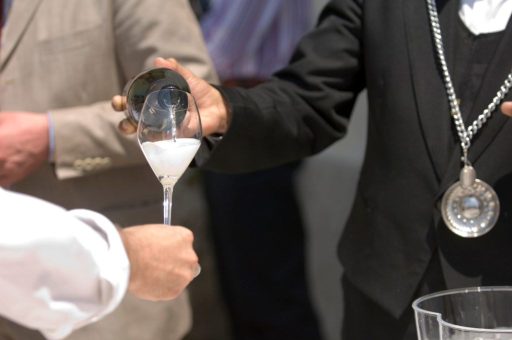 Versamento vino